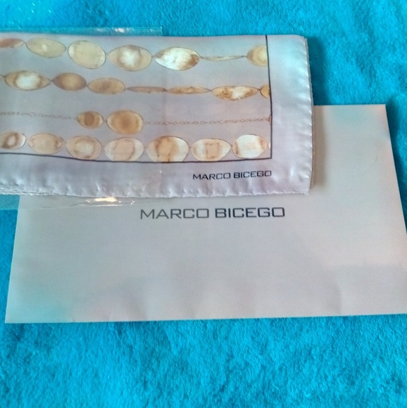 Marco Bicego Accessories - New Marcio Bicego Italian Designer Silk scarf